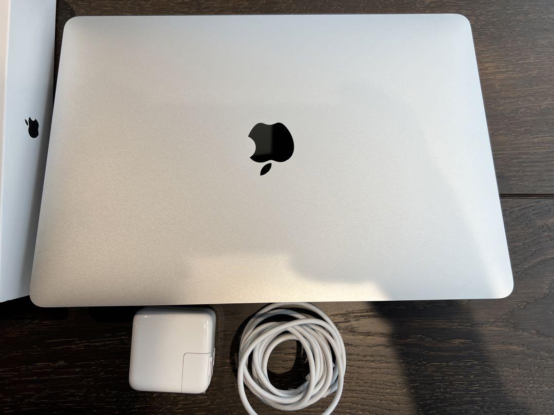 MacBook Air シルバー 美品M1チップ 256GB