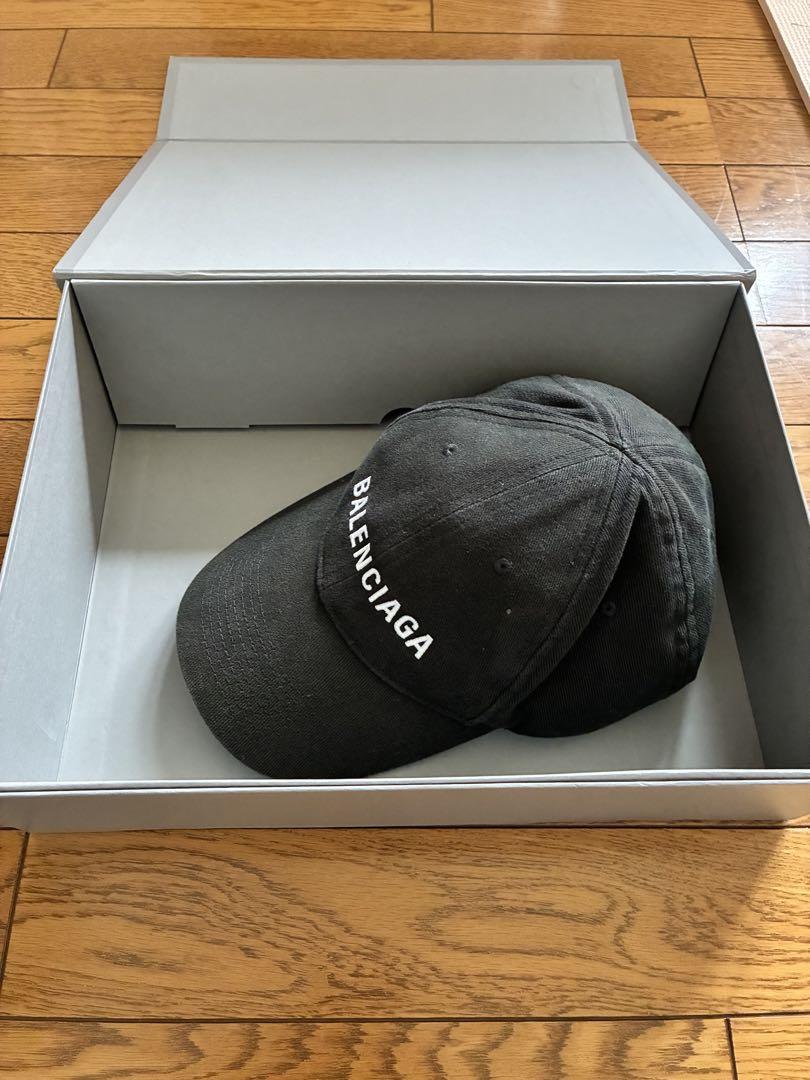 BALENCIAGA ブラック ベースボールキャップ
