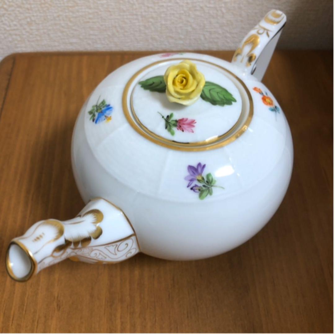 SALE/55%OFF】 ヘレンド✴︎ミルフルール、ポットとカップソーサーのセット - キッチン/食器 SALE/55%OFF】 ヘレンド✴︎ミルフルール、ポットとカップソーサーのセット - キッチン/食器