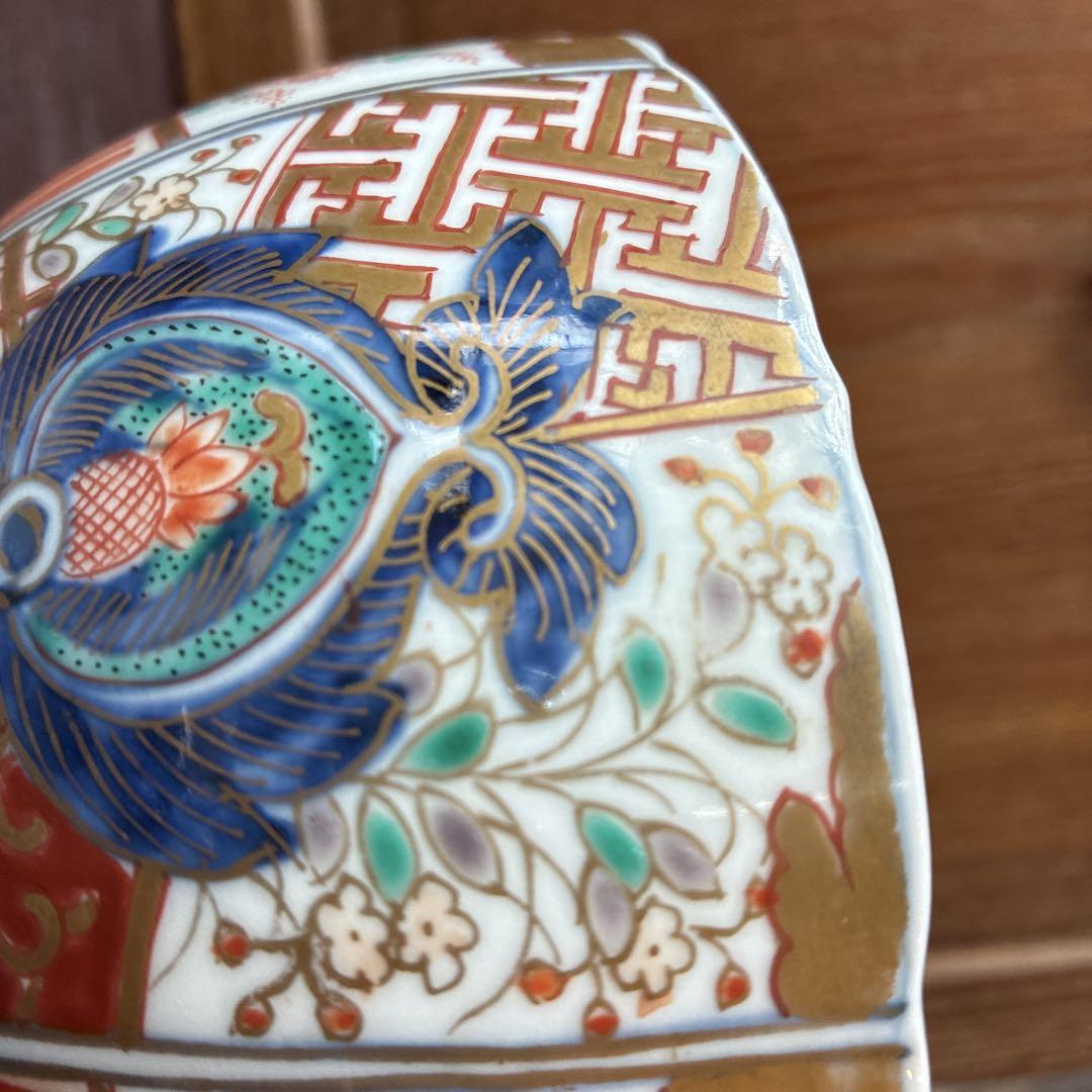 古伊万里　色絵　金彩　明治　富永源六製　きず直し　直径15.8センチ