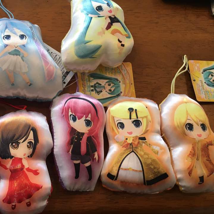 格安在庫あ 初音ミク クリーナーストラップキーホルダー TXFOA-m50390435927 お得新作登場