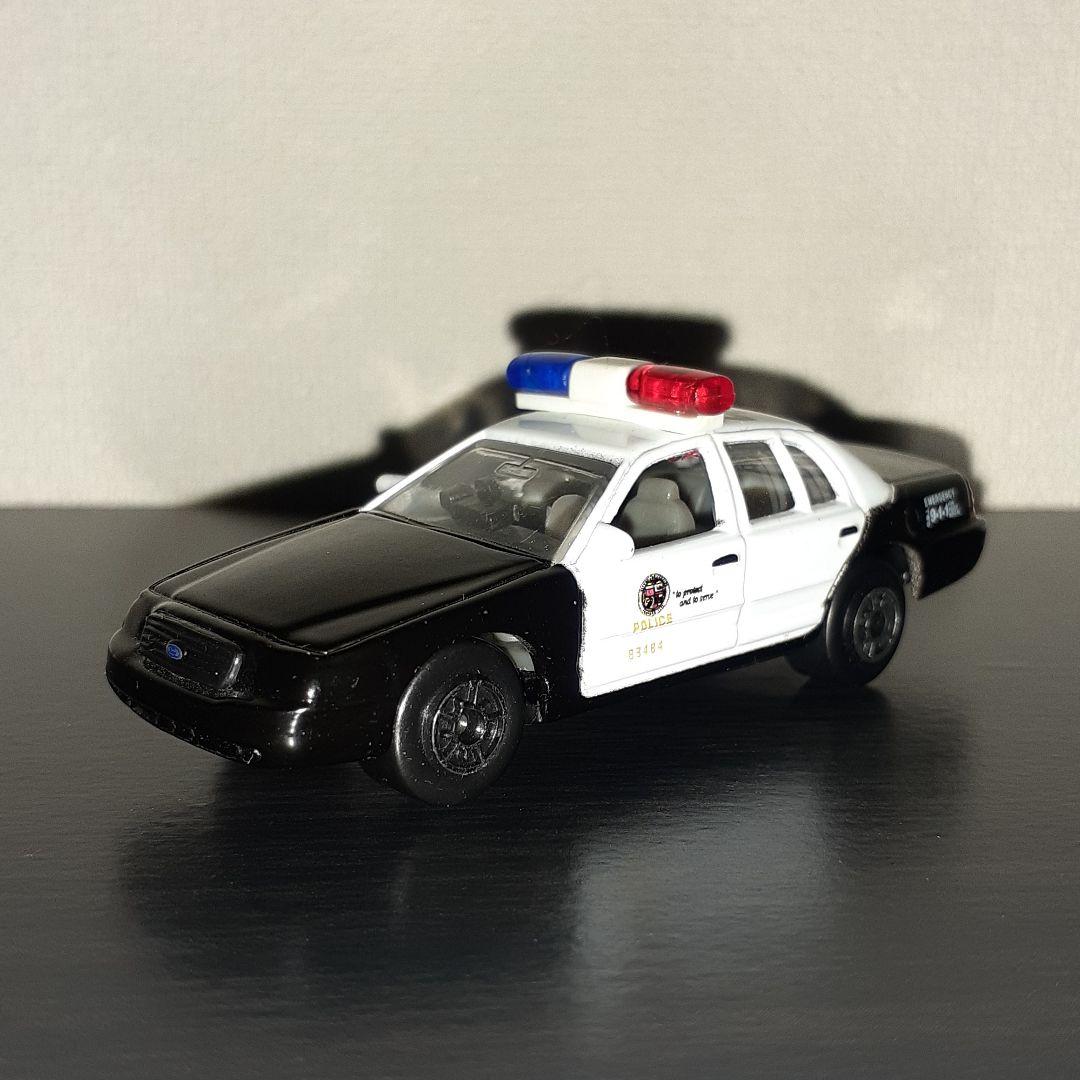 メルカリ アメ車 パトカー Ford アメパト ミニカー 1 250 中古や未使用のフリマ