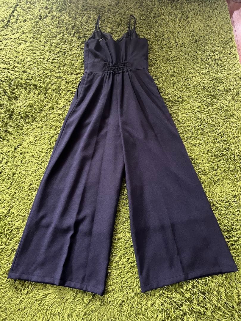【新品未使用タグ付】LIBJOIE スリムストラップワイドロンパース ネイビーS 【新品未使用タグ付】LIBJOIE スリムストラップワイドロンパース ネイビーS