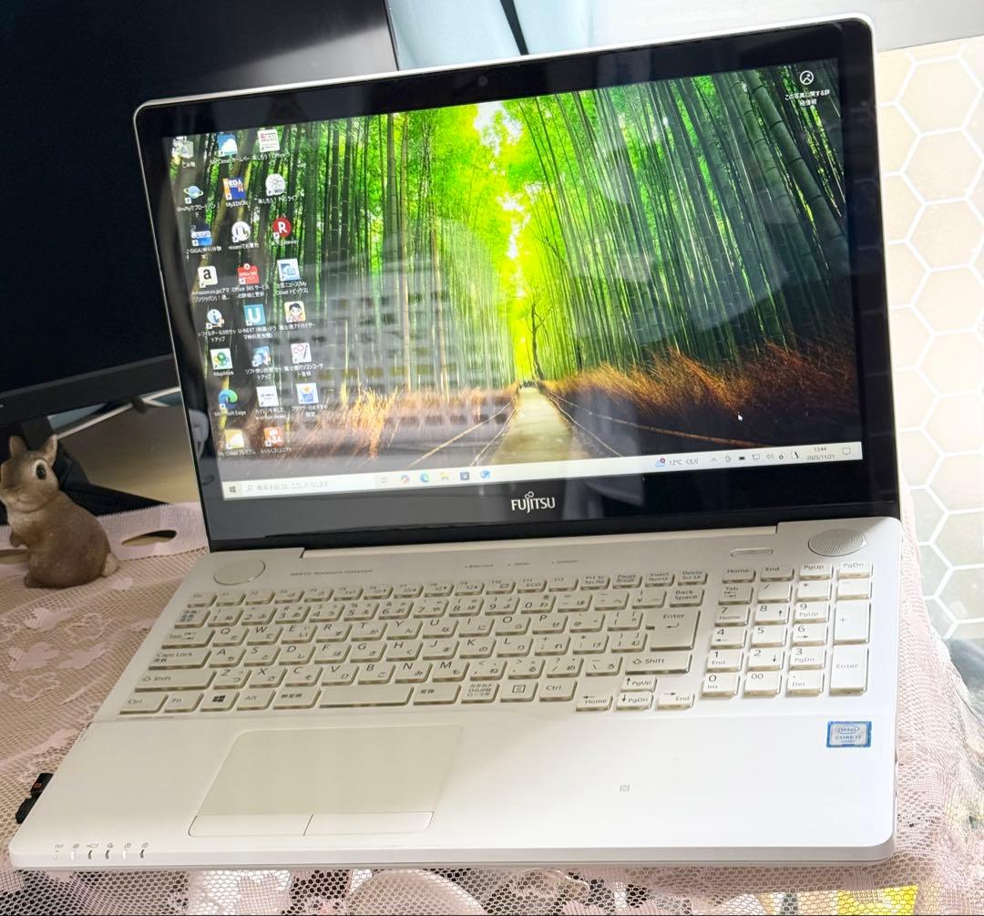 富士通 LIFEBOOK AH77 W FMVA77WW Core i7