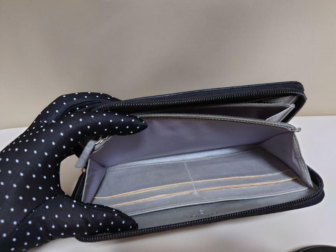 CHANEL カメリア　ラウンドファスナー 長財布