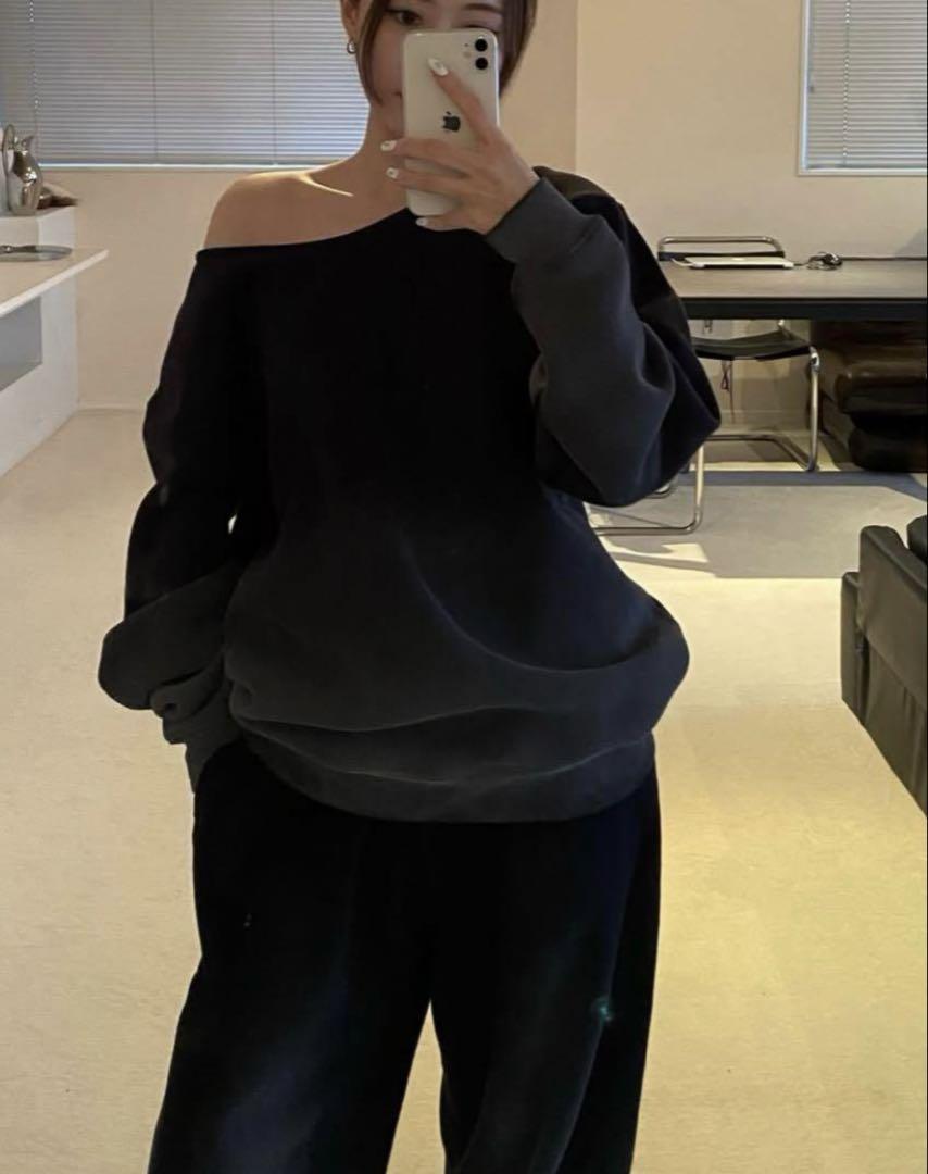 トップス dich henderson OFF SHOULDER SWEAT BLACK