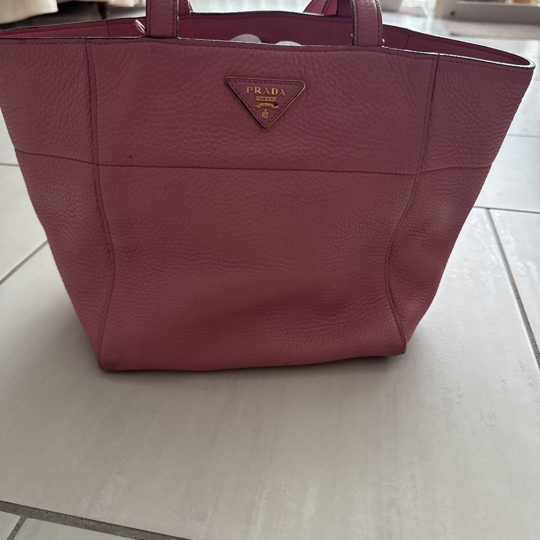 PRADA ピンク レザートートバッグ