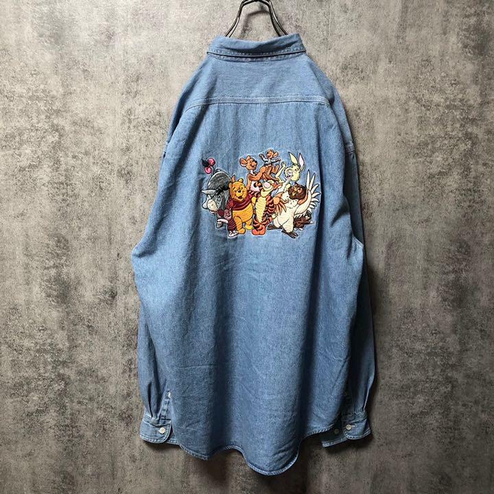 次回納期未定 あいまま様専用 ディズニー くまのプーさんバックビッグキャラ刺繍デニムシャツ 日本初登場 メンズ トップス Roe Solca Ec