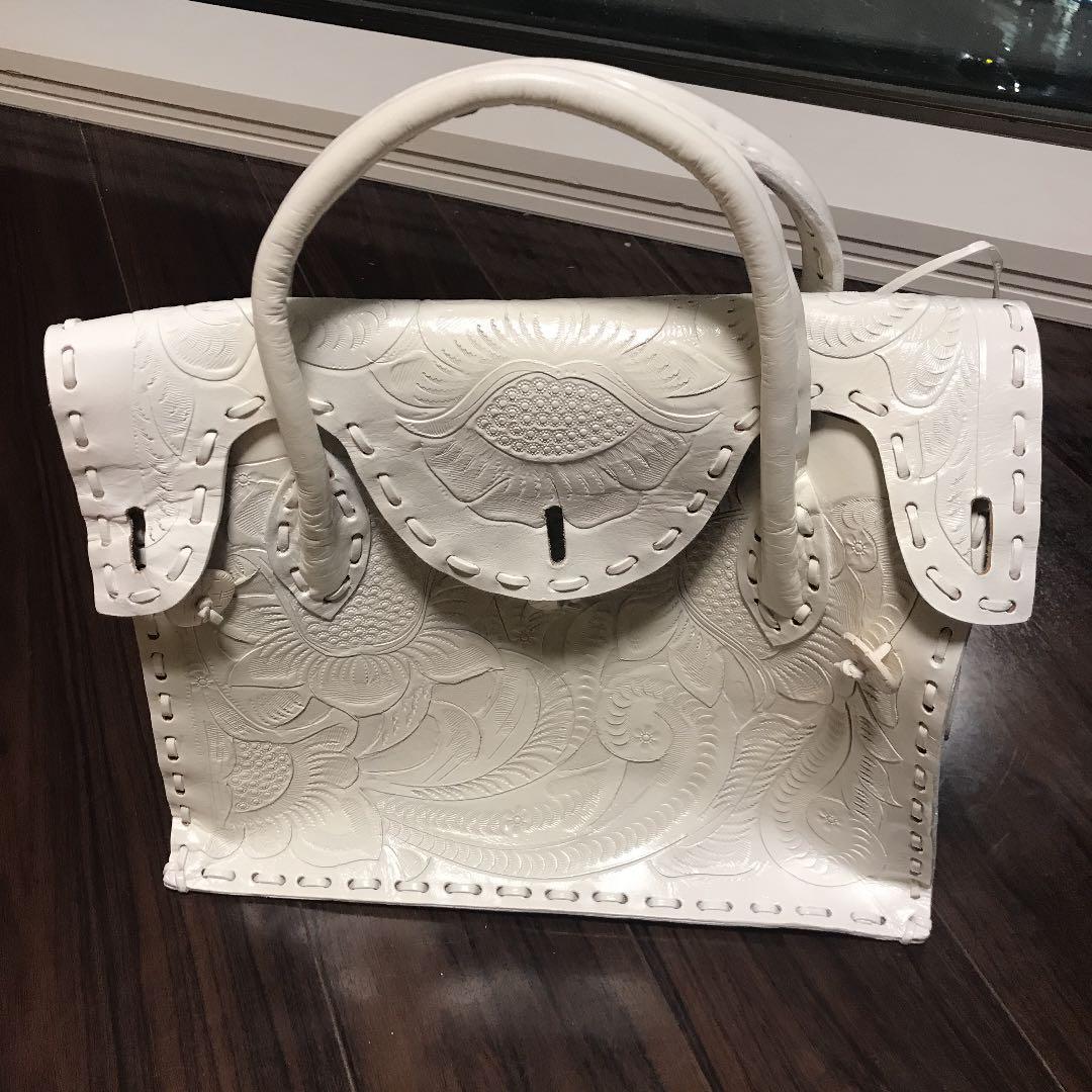 グレースコンチネンタル カービングバッグ ホワイト www.cleanlineapp.com