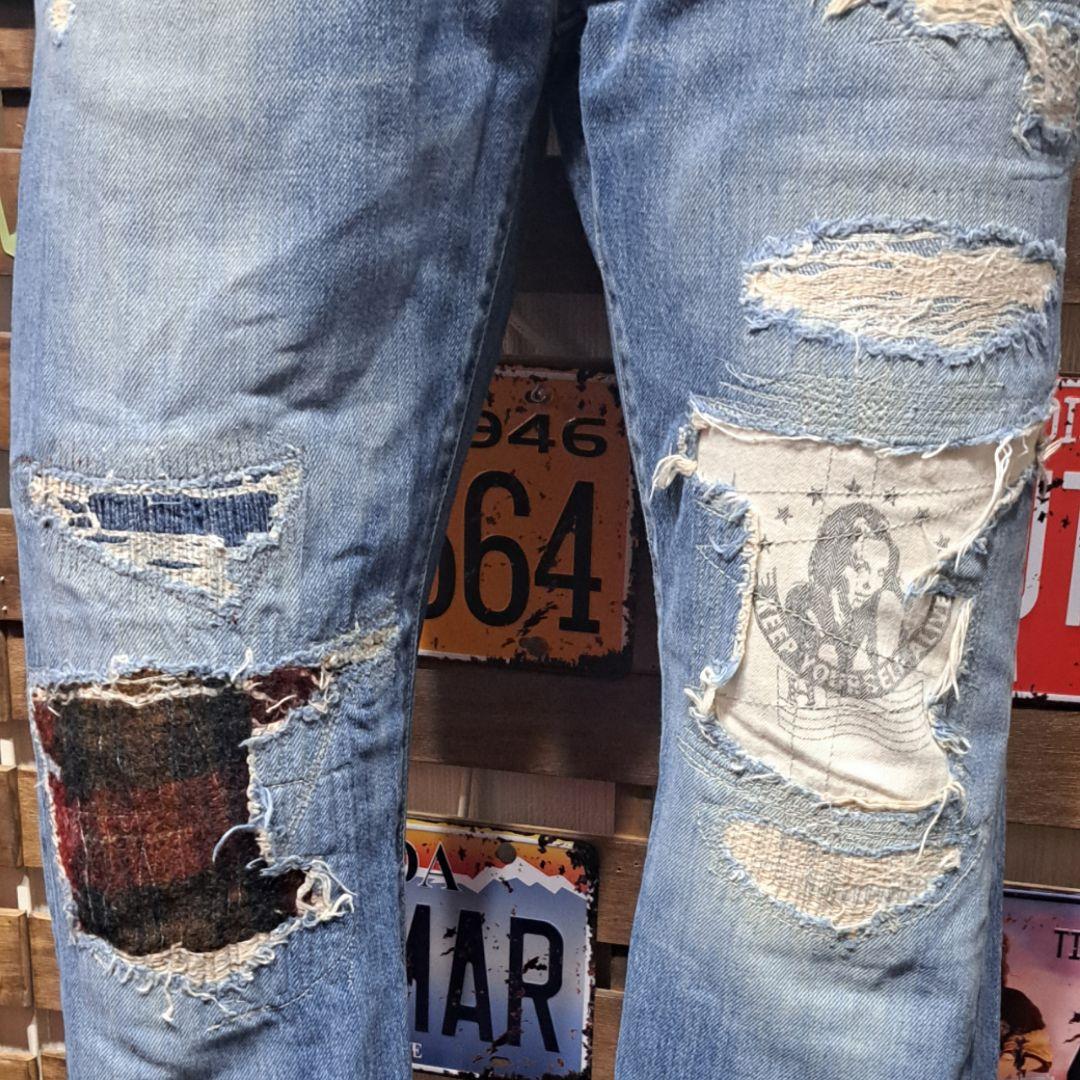 定価5.7万　ヒステリックグラマー　CR加工　セルビッチ　スタッズ　デニム