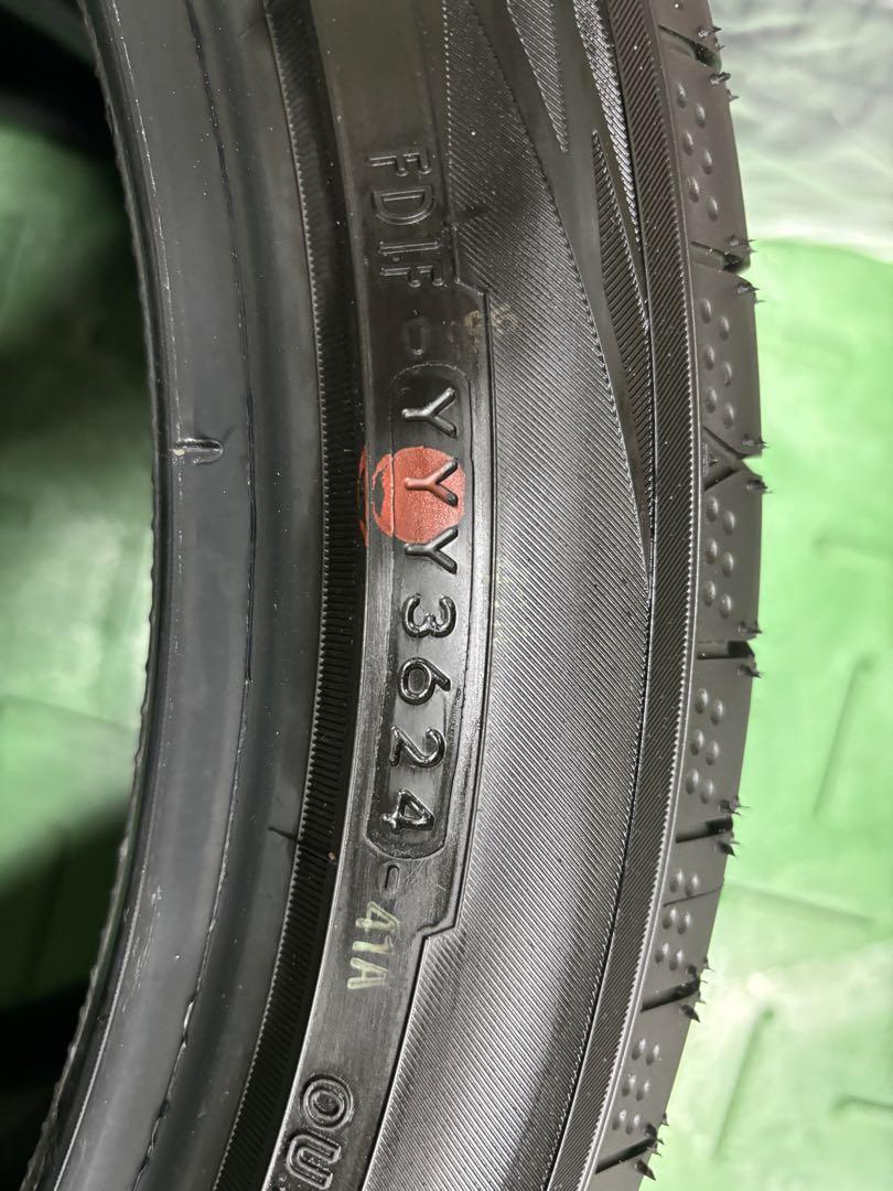 ヨコハマブルーアースGT 195/50R19
60プリウス新車外し品
