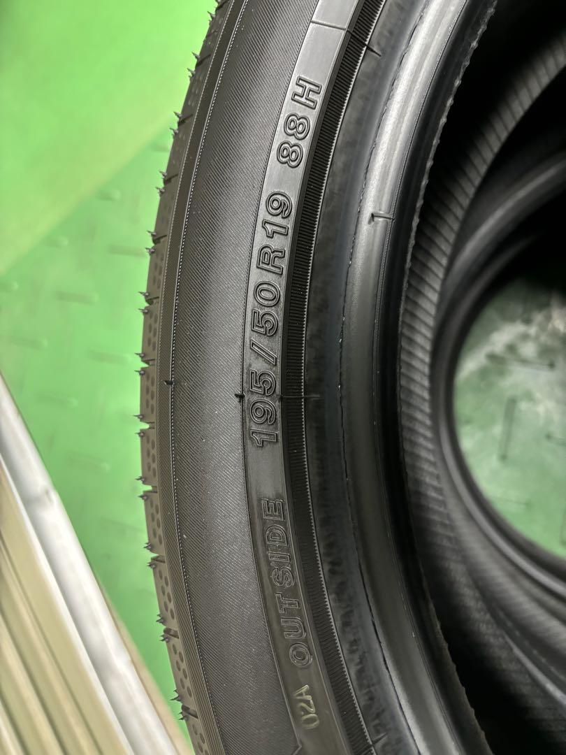 ヨコハマブルーアースGT 195/50R19
60プリウス新車外し品