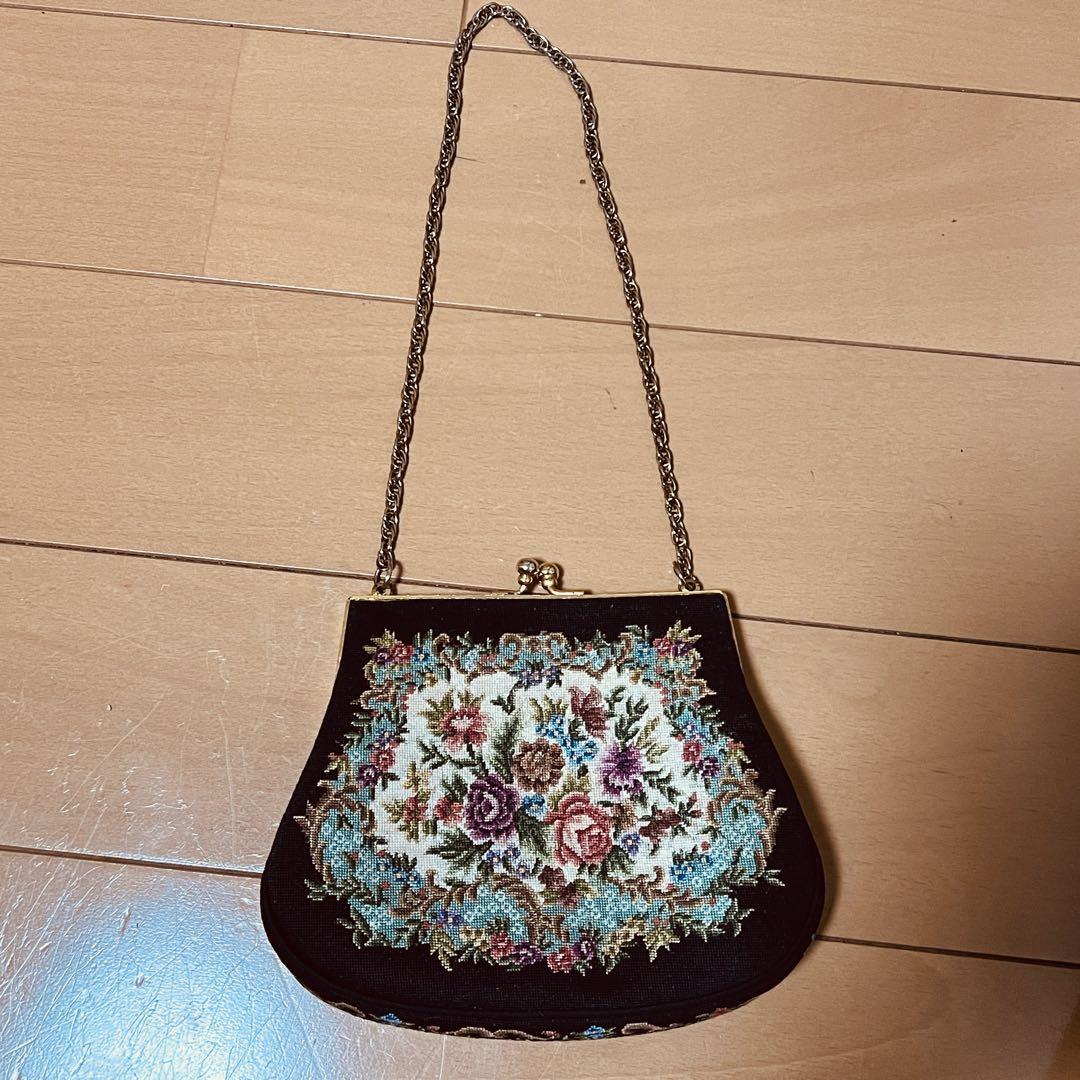 新品未使用品　プチポアン刺繍　パーティーバック　ダンス　箱傷あり ヴィンテージ PETIT POINT プチポアン 刺繍 パーティーバッグ 花