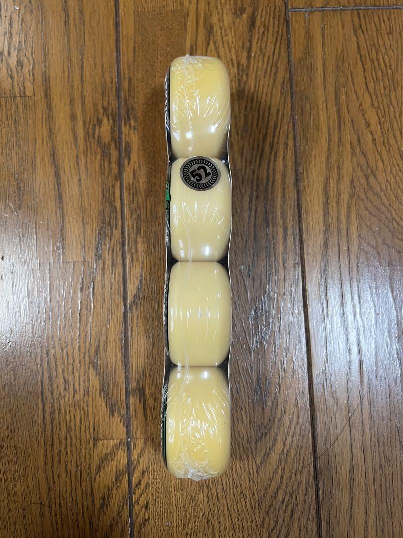 スケボーウィール　スピットファイヤ　52mm