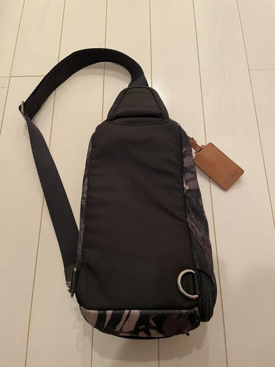 定番100%新品 良品 TUMI ボディバッグ KPiu3-m50455407331 高品質低価