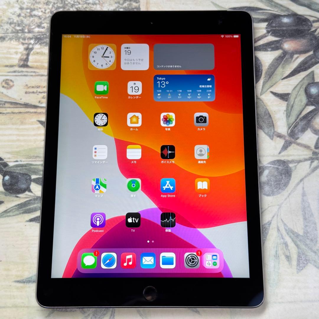 iPad Air2 Wi-Fi S au 128GB SIMロック解除不可目立った傷や汚れなし