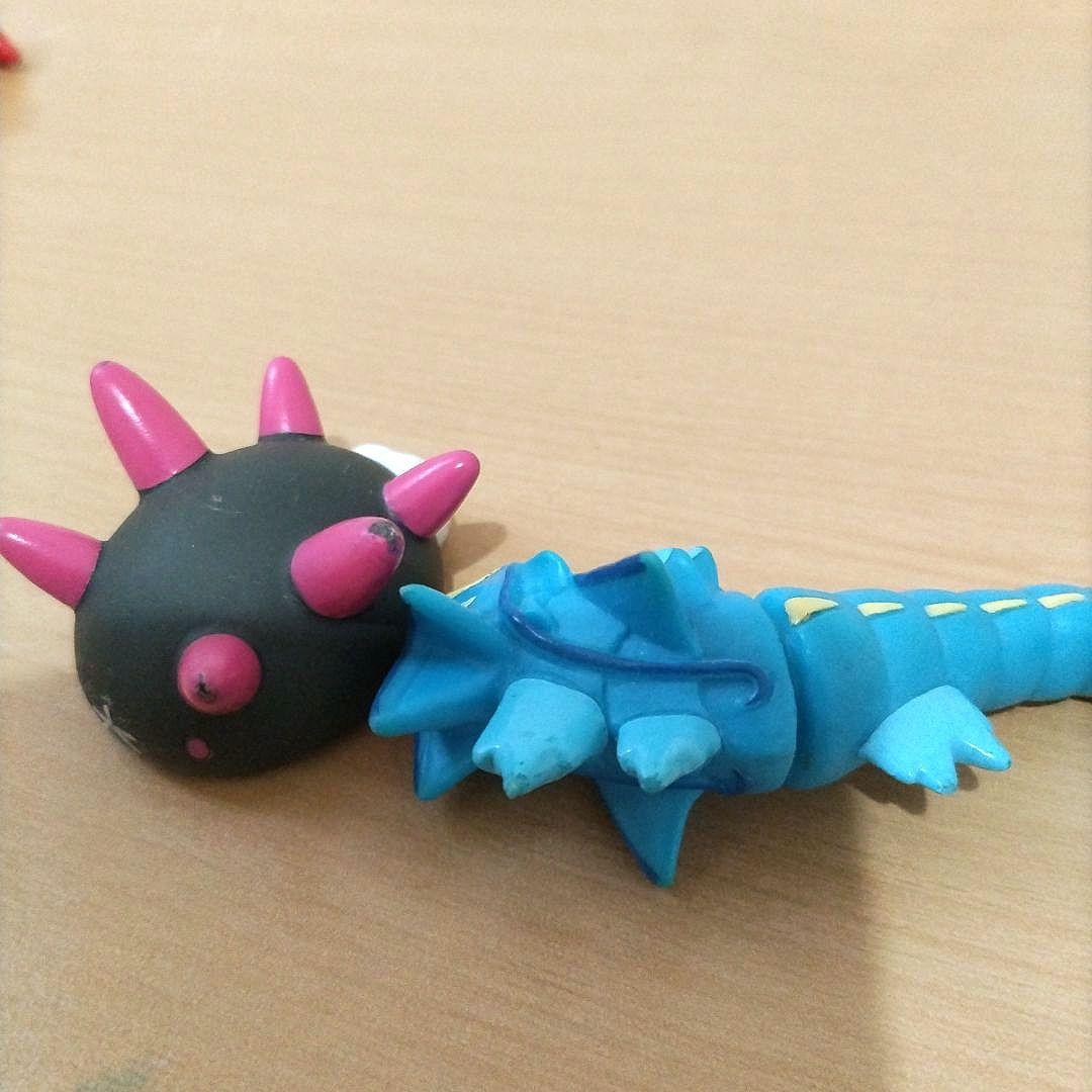 ポケモンキッズ　まとめ売り　378体　1996〜2010年 ソフビ　指人形 ポケモンキッズ まとめ売り 378体 1996〜2010年 ソフビ 指人形