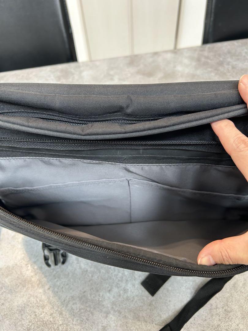 【超美品】アディダス　マチが広がる横型リュック　ショルダーバッグ3way15L 美品】アディダス マチが広がる横型リュック ショルダーバッグ