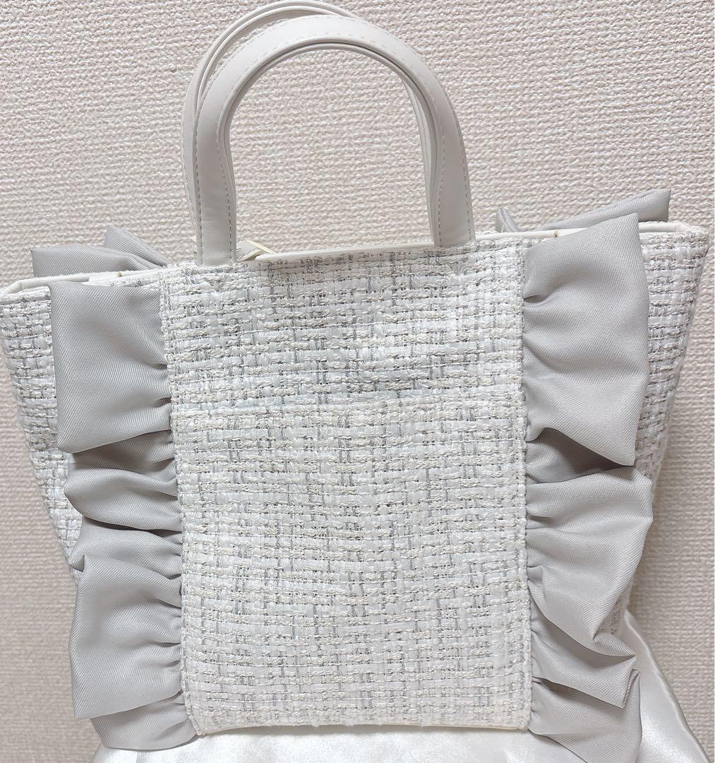 【本日限定最終値下げ】ダイアナ　フリルトートバッグ　ツイード　DIANA 本日限定最終値下げ】ダイアナ フリルトートバッグ ツイード