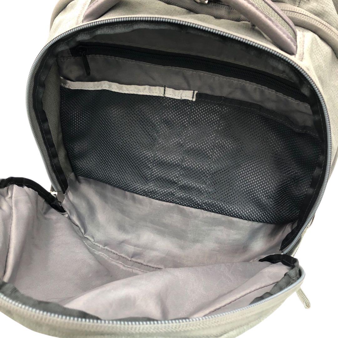 THE NORTH FACE リュック バックパック Vault 灰色 男女兼