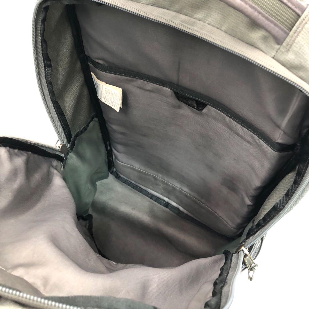 THE NORTH FACE リュック バックパック Vault 灰色 男女兼
