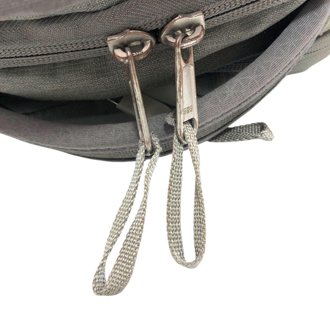 THE NORTH FACE リュック バックパック Vault 灰色 男女兼