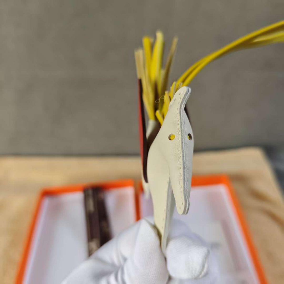 新品 レア HERMES エルメス ロデオ ペガサス チャーム pm クレ