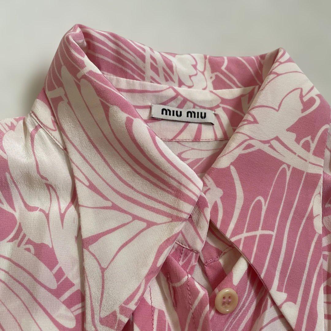 miu miu フラワープリント ノースリーブ
