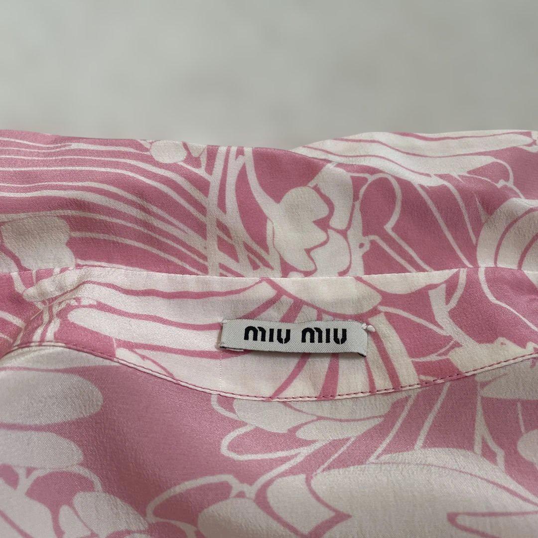 miu miu フラワープリント ノースリーブ