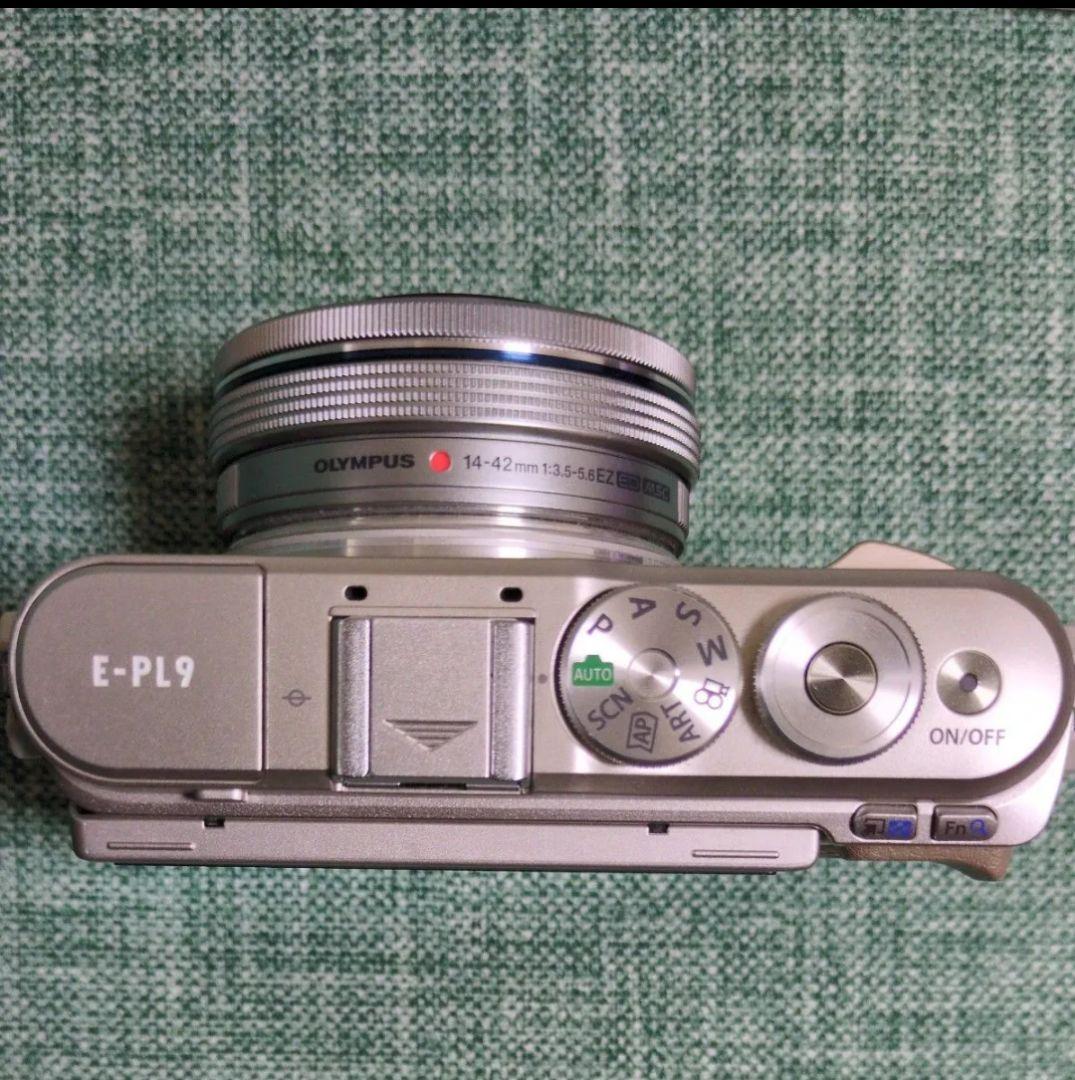 OLYMPUS PEN デジタルカメラ E-PL9 純正カバー付き