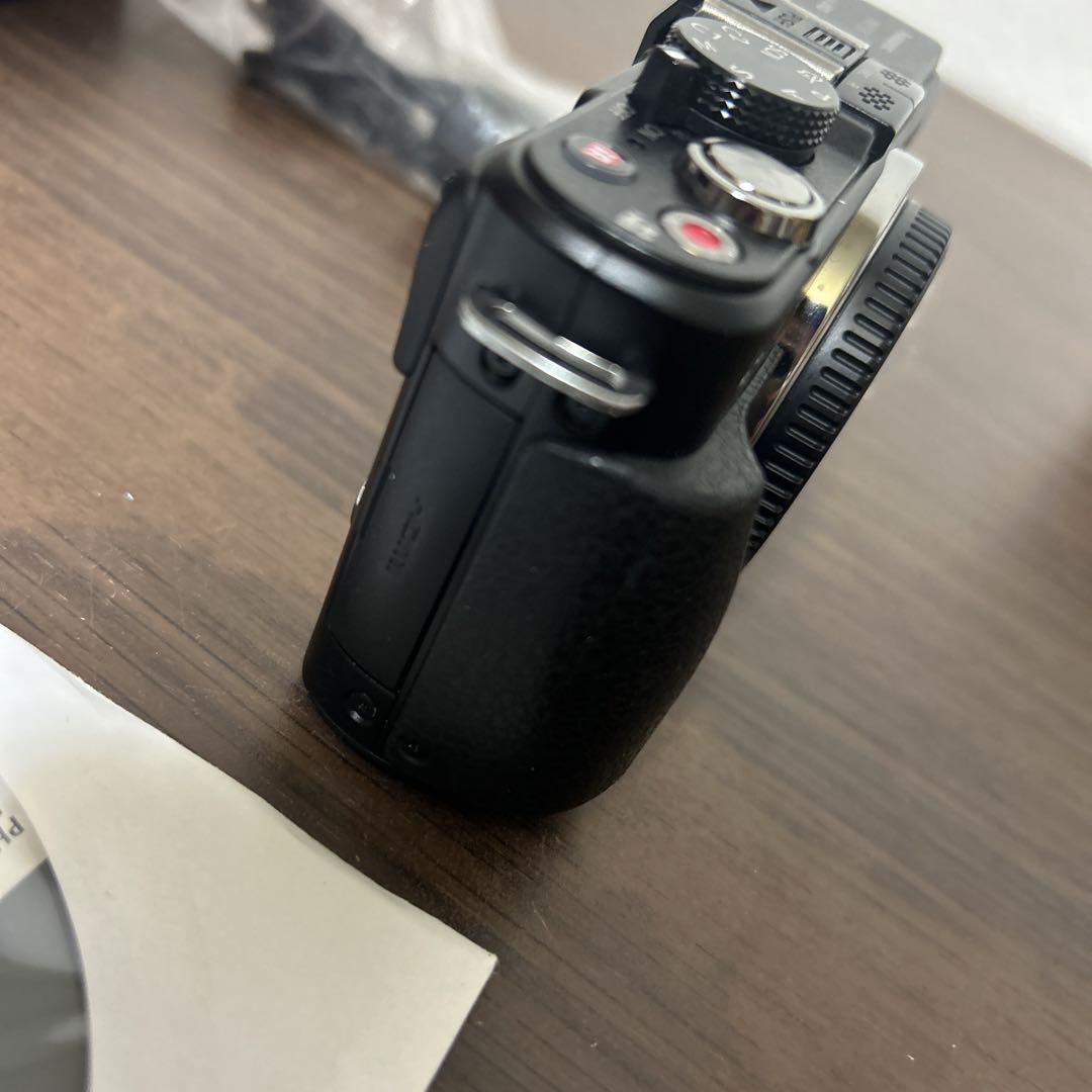 【極美品】パナソニック GX1 LUMIX デジタルカメラ+ 単焦点レンズ