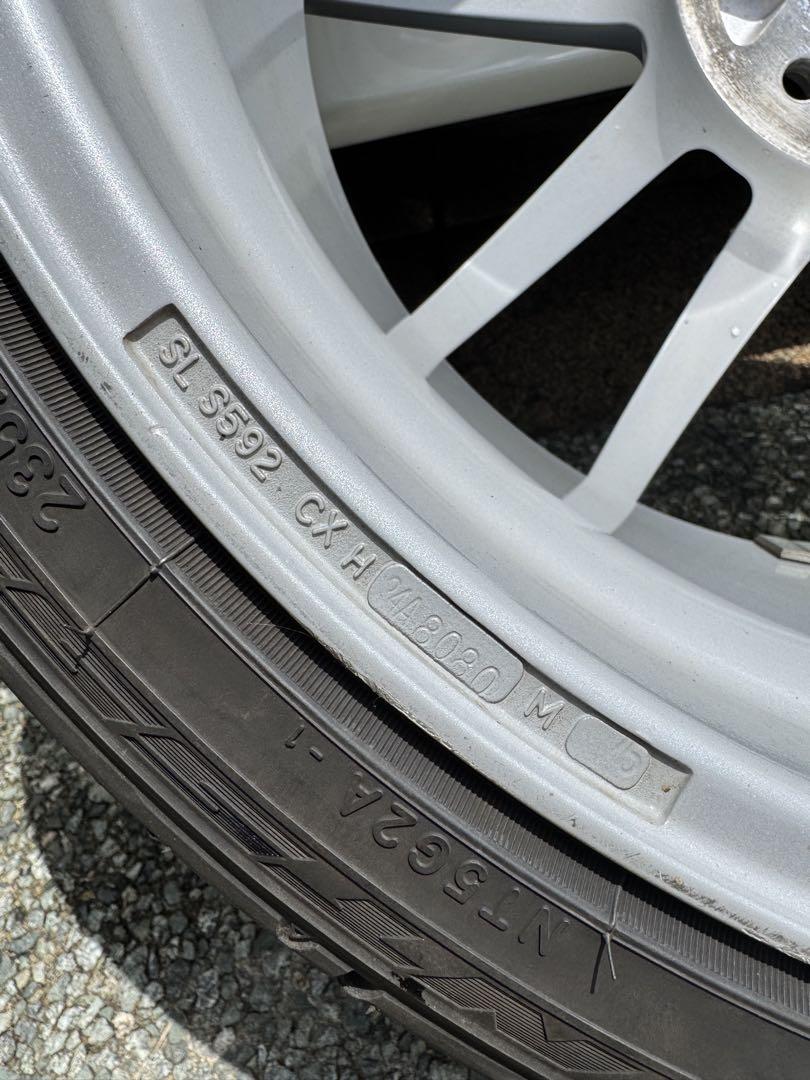 rotiform 19インチアルミ、タイヤセット アウディs3 8P着用サイズ