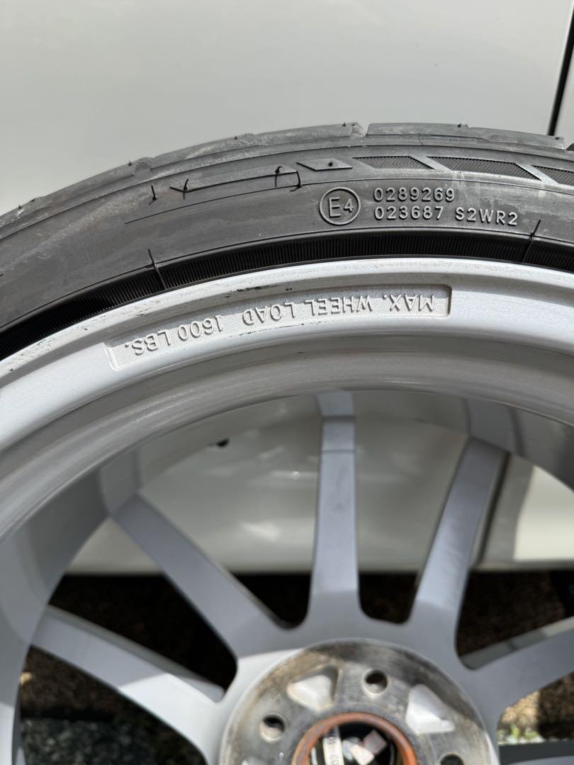 rotiform 19インチアルミ、タイヤセット アウディs3 8P着用サイズ