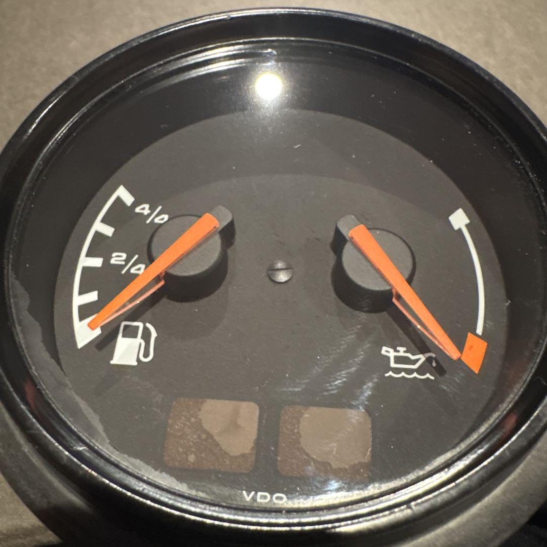 ポルシェ純正VDO 燃料計・オイル計 12V ドイツ製　964.993用