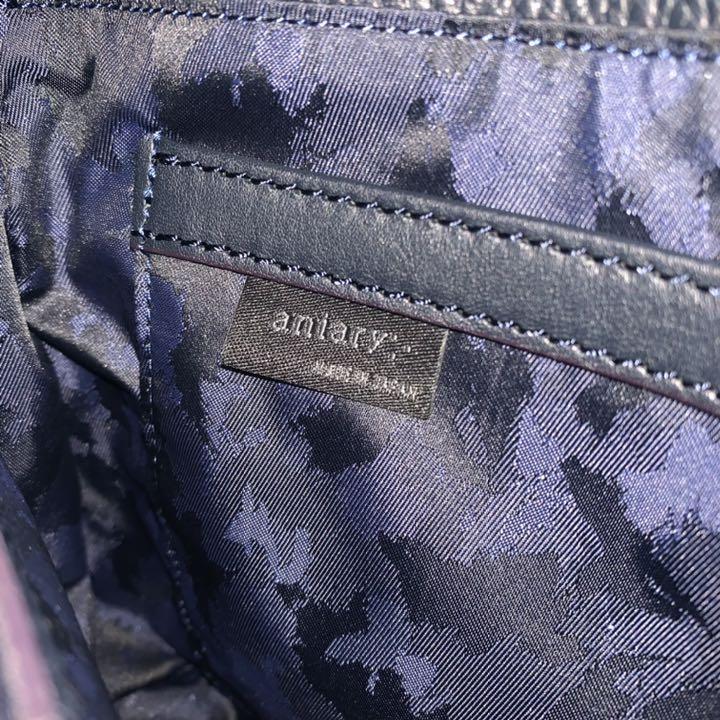 即納正規店 アニアリ ミニトートバッグ シュリンクレザー 紺色 シルバー金具 チャーム付き Y94VJ-m50506120801 得価最新品