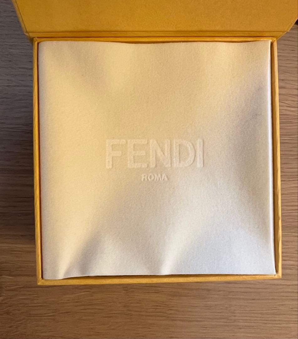 Fendi オーロック ピアス 両耳 Fendi オーロック ピアス 両耳