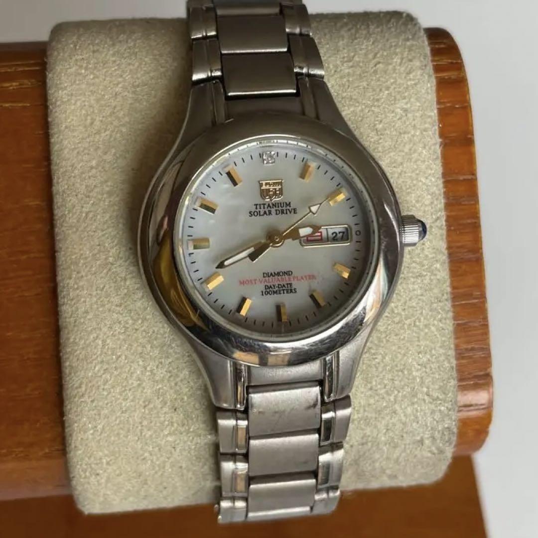 ELGIN  titaniumsソーラー腕時計ダイヤモンド