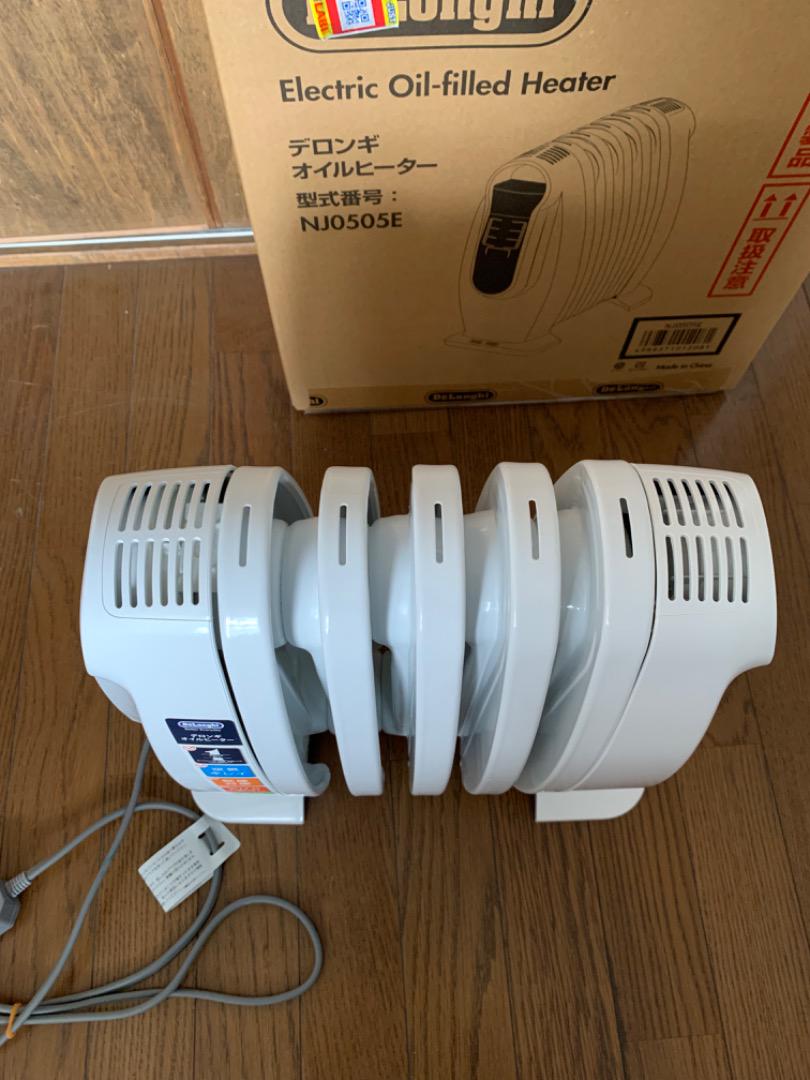 オイルヒーター DeLonghi NJ0505E oil heater