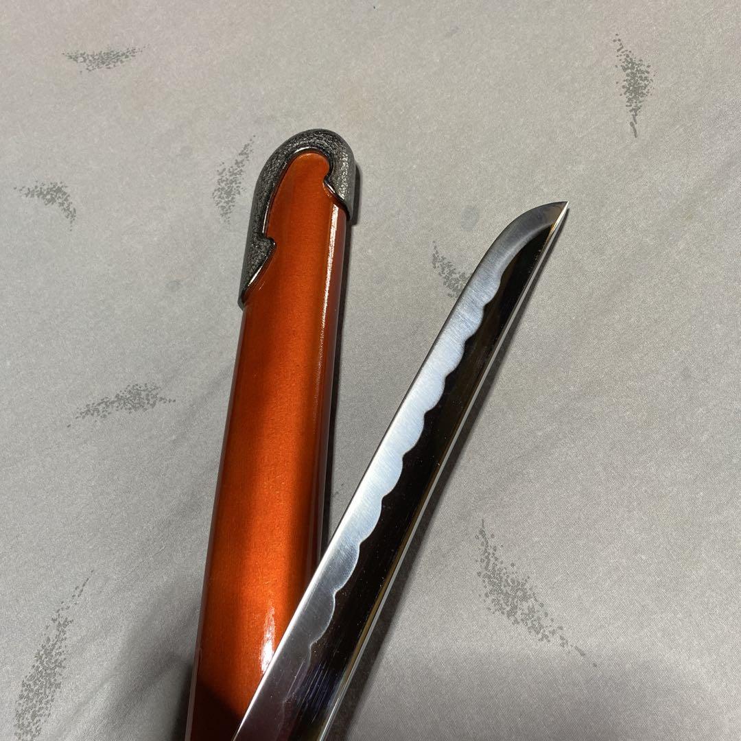 高級模造刀 脇差 蜜柑色柄黒鮫皮 海鼠透し鍔 金尻朱色呂鞘