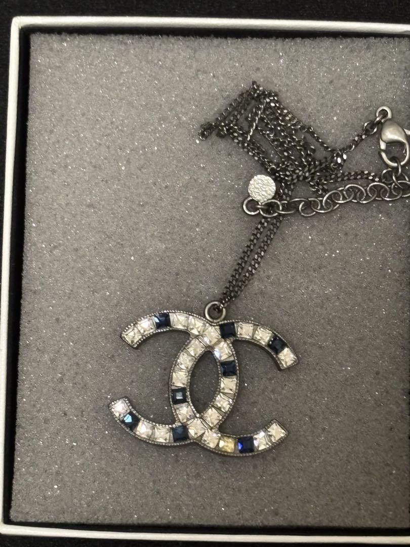 CHANEL ラインストーンネックレス　シャネル　05P シルバー　ブルー CHANEL ラインストーンネックレス シャネル 05P シルバー ブルー