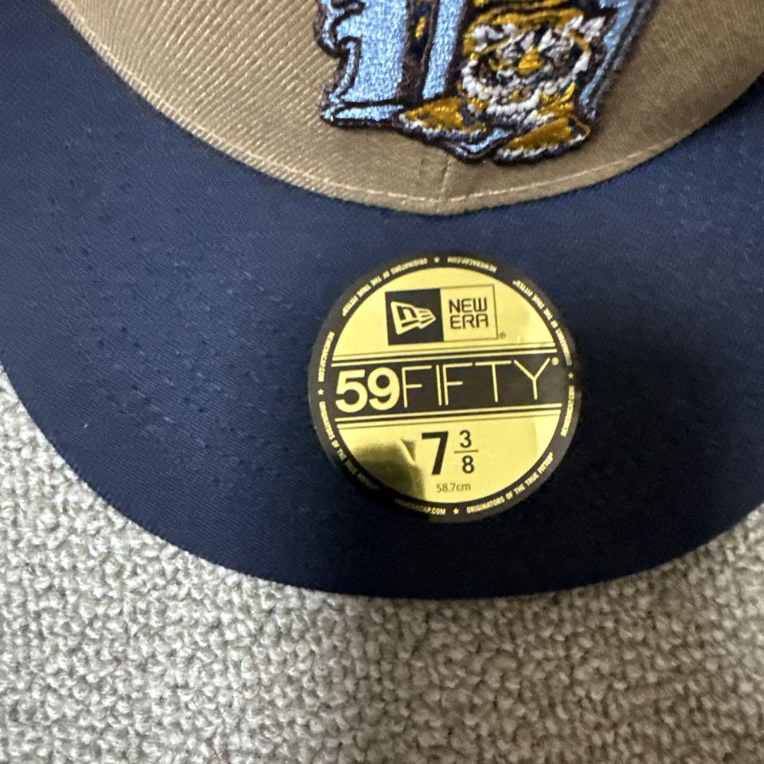 NEW ERA 59FIFTY キャップ 7 3/8 ベージュ/ネイビー