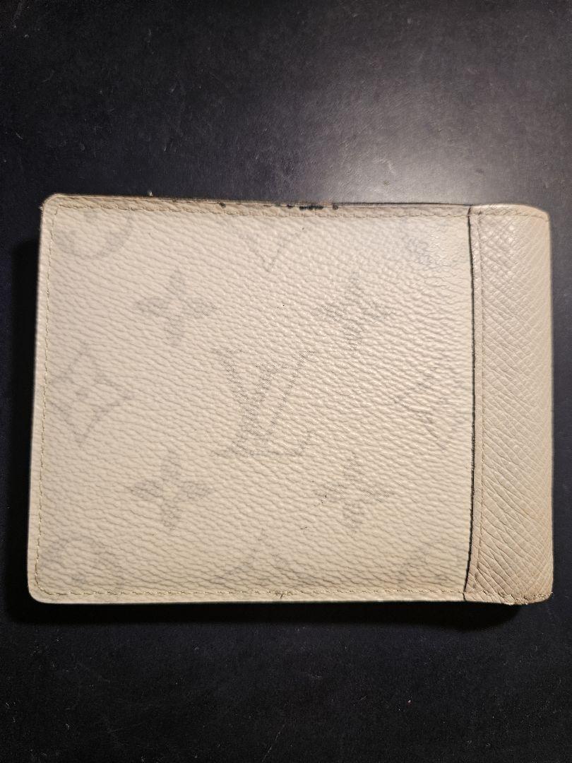 ルイヴィトン二つ折り財布 ホワイト Louis Vuitton