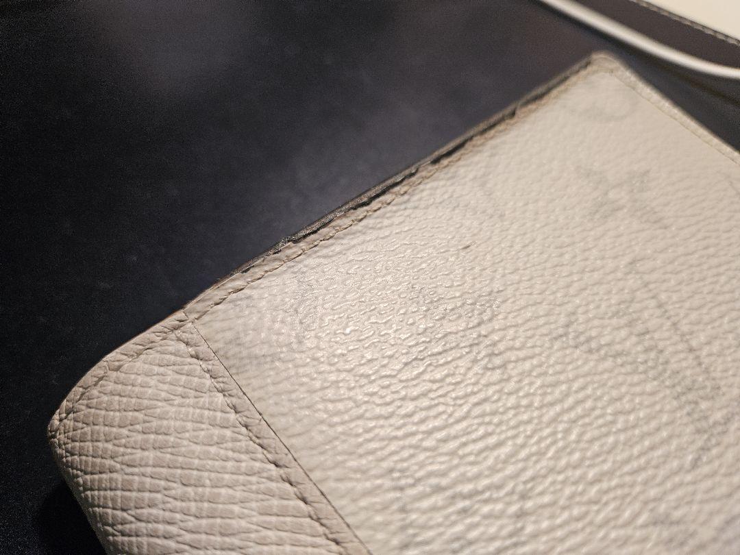 ルイヴィトン二つ折り財布 ホワイト Louis Vuitton