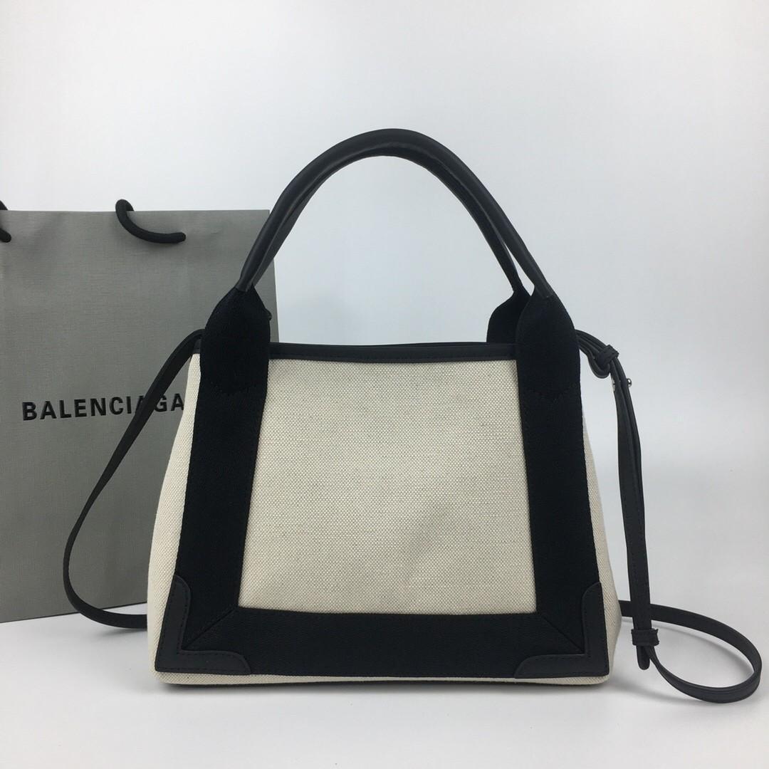 2025年新作 BALENCIAGA トートバッグ アイボリー/ブラック - メルカリ バッグ