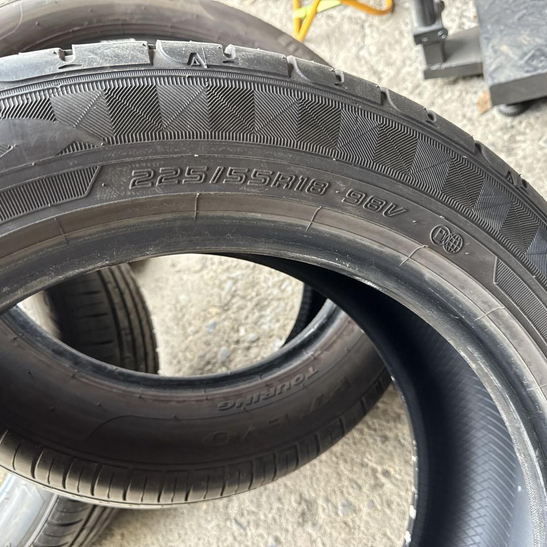 Chamomile152501 225/55R18 ダンロップ A0223