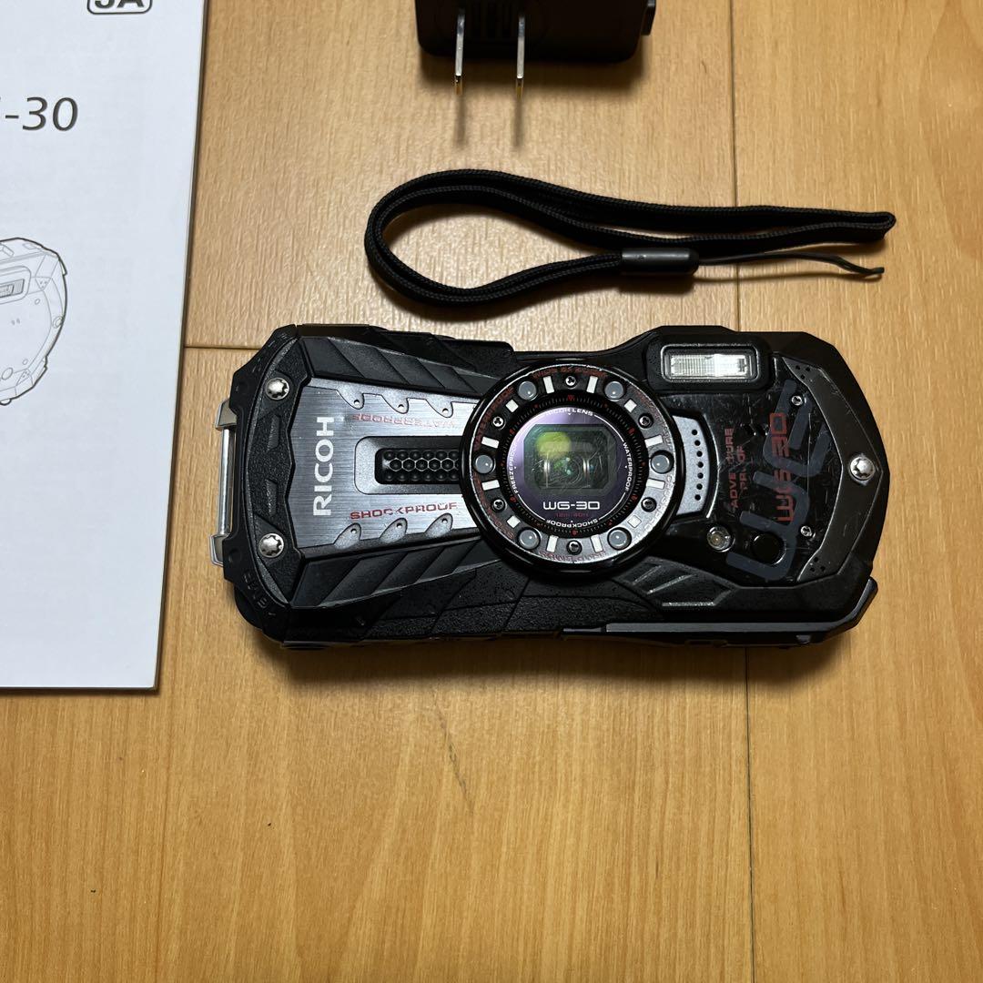 RICOH WG-30 ブラック 防水カメラ Amazon | RICOH デジタルカメラ エボニーブラック 防水12m耐