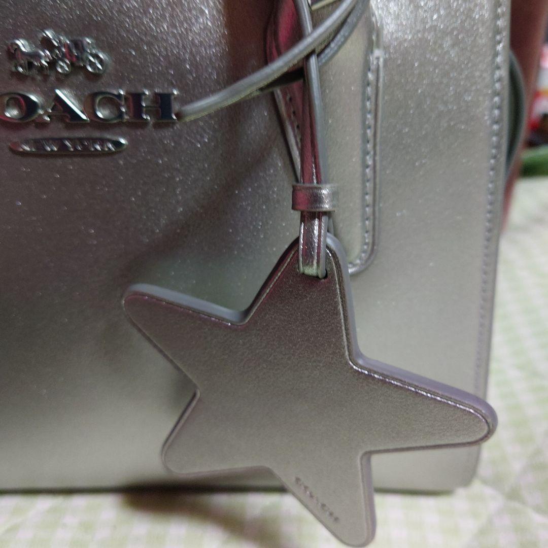 今週の新着アイテム シルバー COACH ハンドバッグ メルカリ - 星型チャーム付き バッグ
