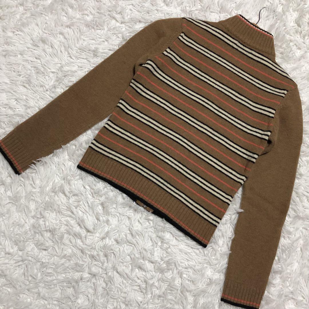 ️BURBERRY ロゴ刺繍