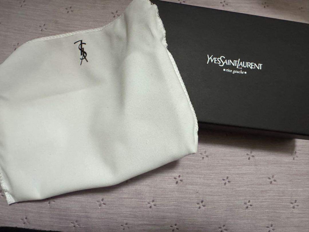 新品未使用品 YVES SAINT LAURENT 長財布 箱 保存袋 カード付