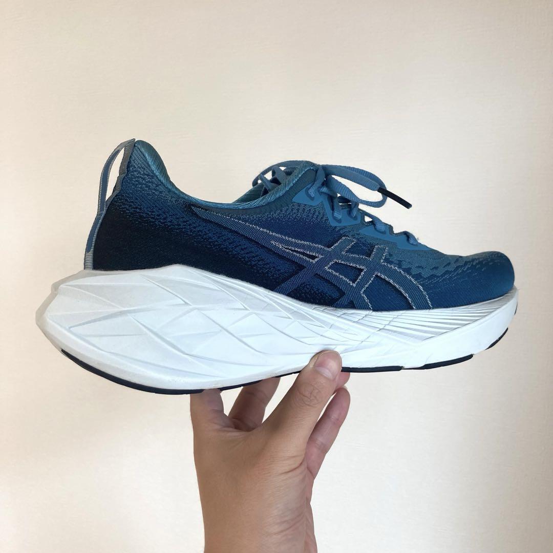 ✨超衝撃吸収✨asics NOVABLAST 4　WIDE　厚底　27.5cm